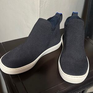 Women’s Rothys Chelsea Boot